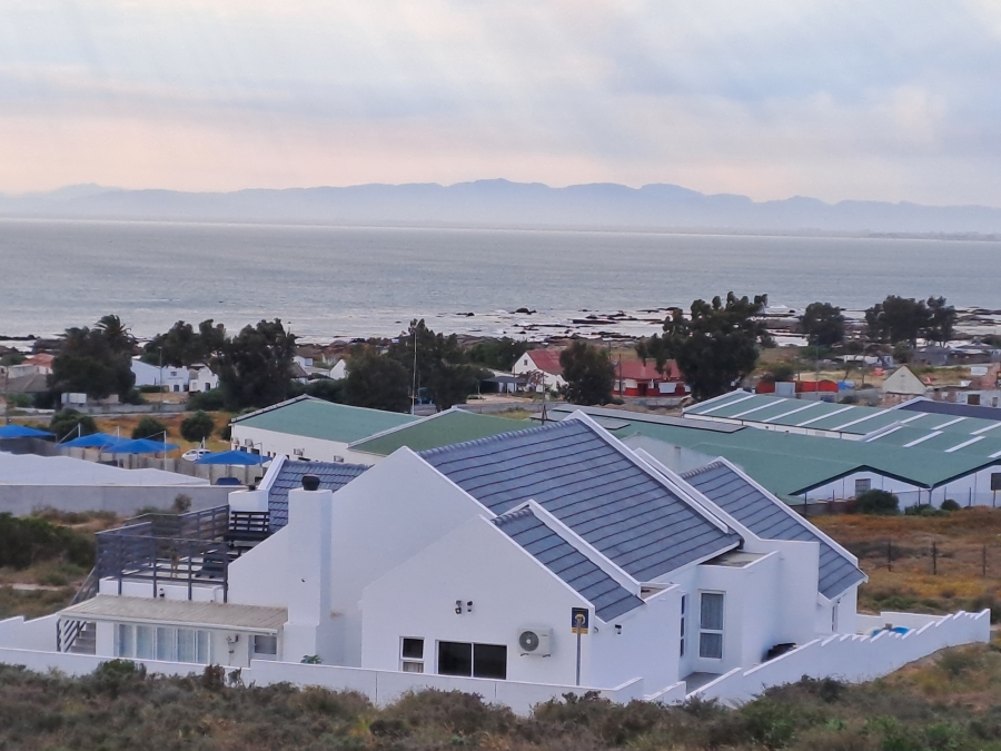 4 Bedroom Property for Sale in Britannica Heights Western Cape